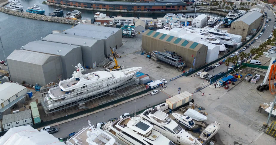 krm refit shipyard