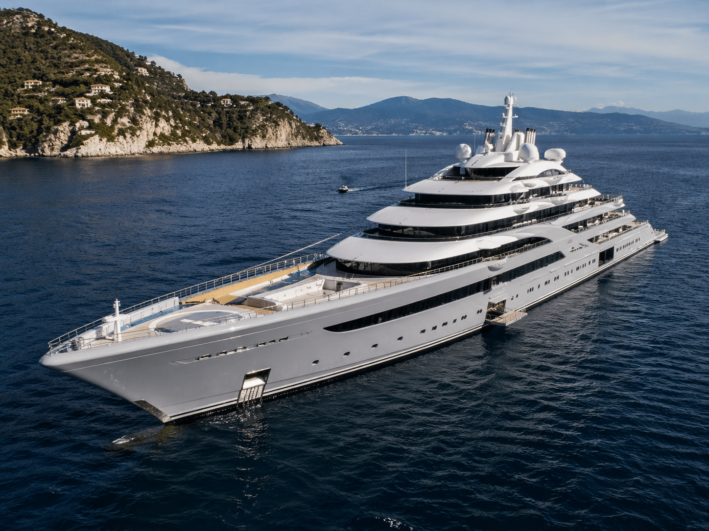 MEGAYACHT
